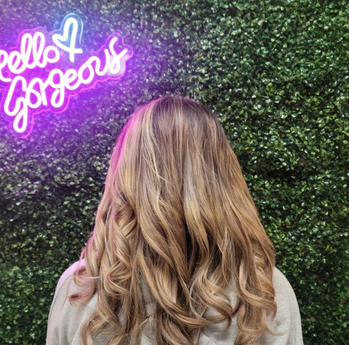 Fantastic Sams Cut & Color Image