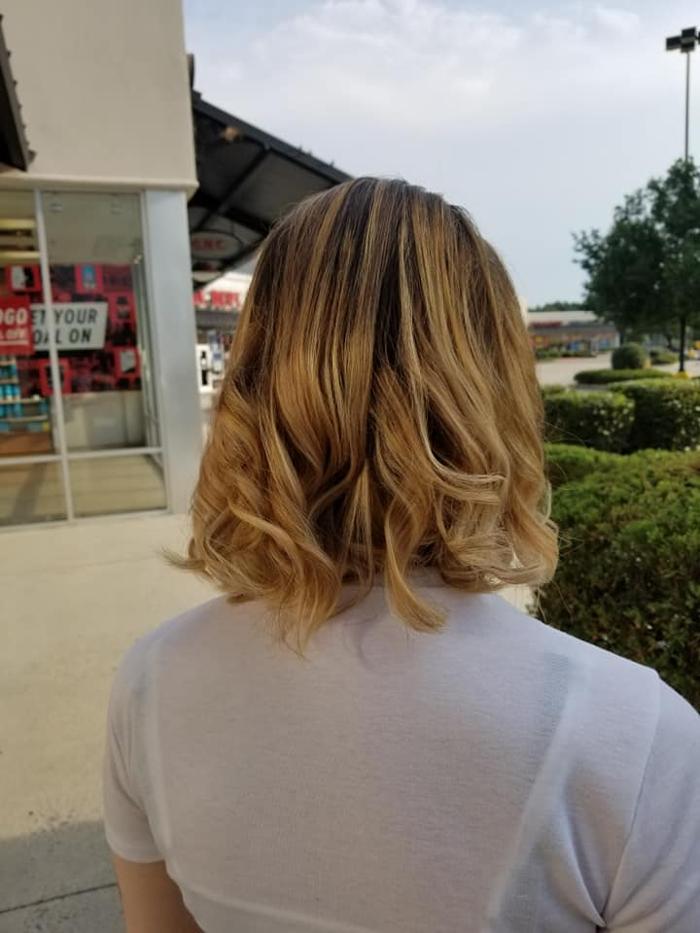 Fantastic Sams Cut & Color Image