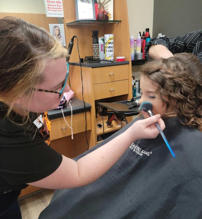 Fantastic Sams Cut & Color Image