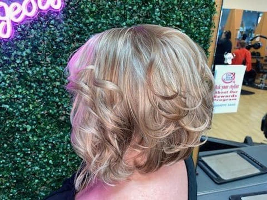 Fantastic Sams Cut & Color Image