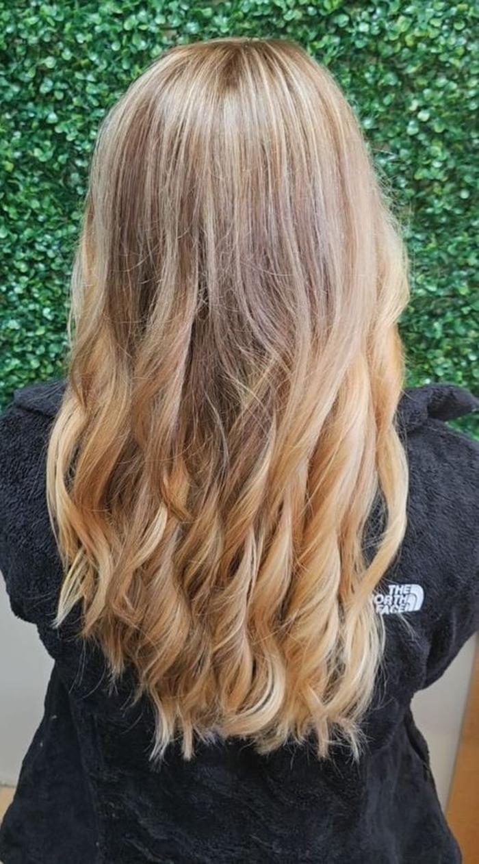 Fantastic Sams Cut & Color Image