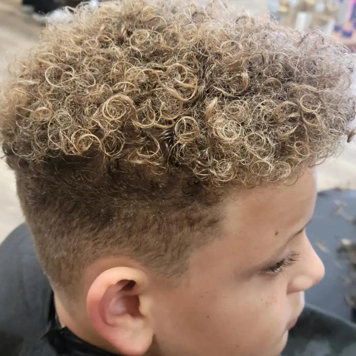 Fantastic Sams Cut & Color Image