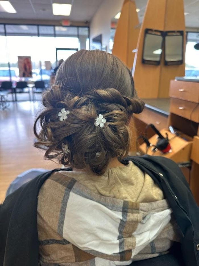 Fantastic Sams Cut & Color Image