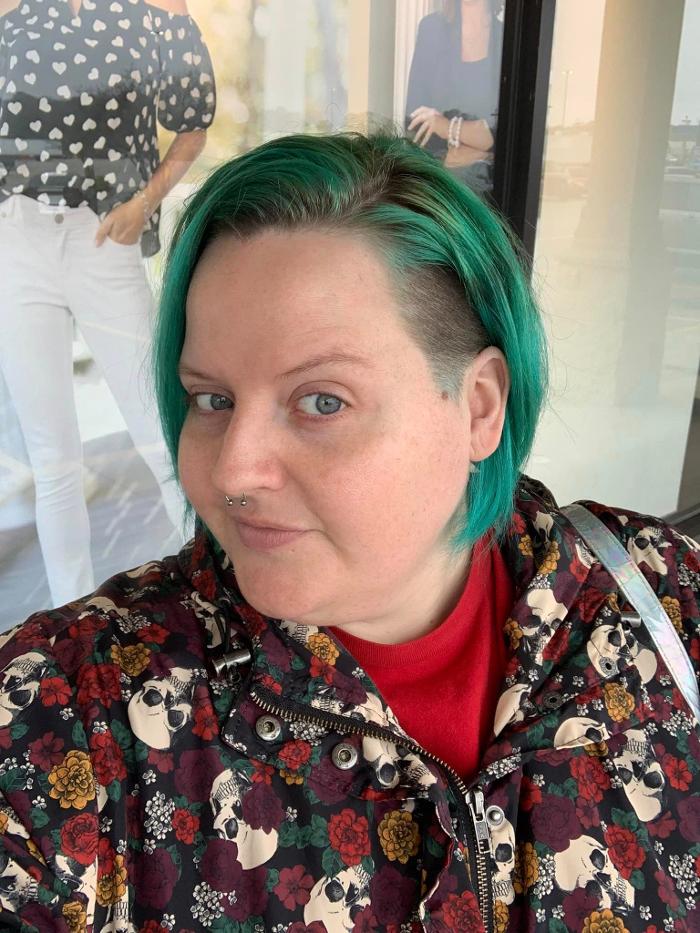 Fantastic Sams Cut & Color Image