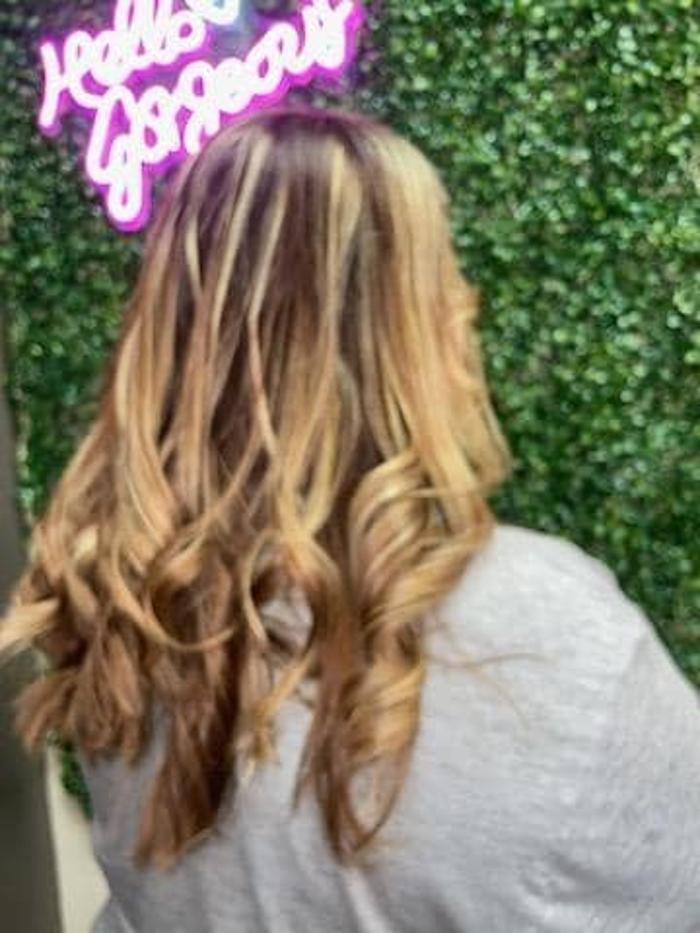 Fantastic Sams Cut & Color Image