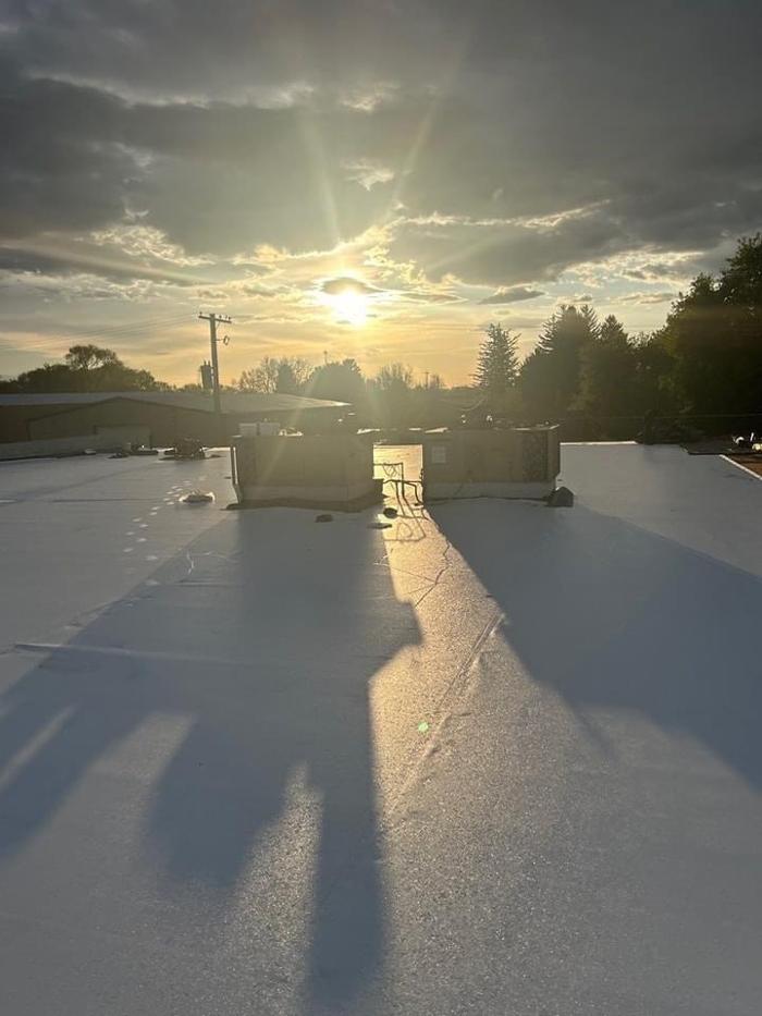 Hometown Roofing & Construction Image