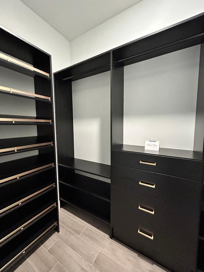 Up Closets of MetroWest and Greater Boston Image