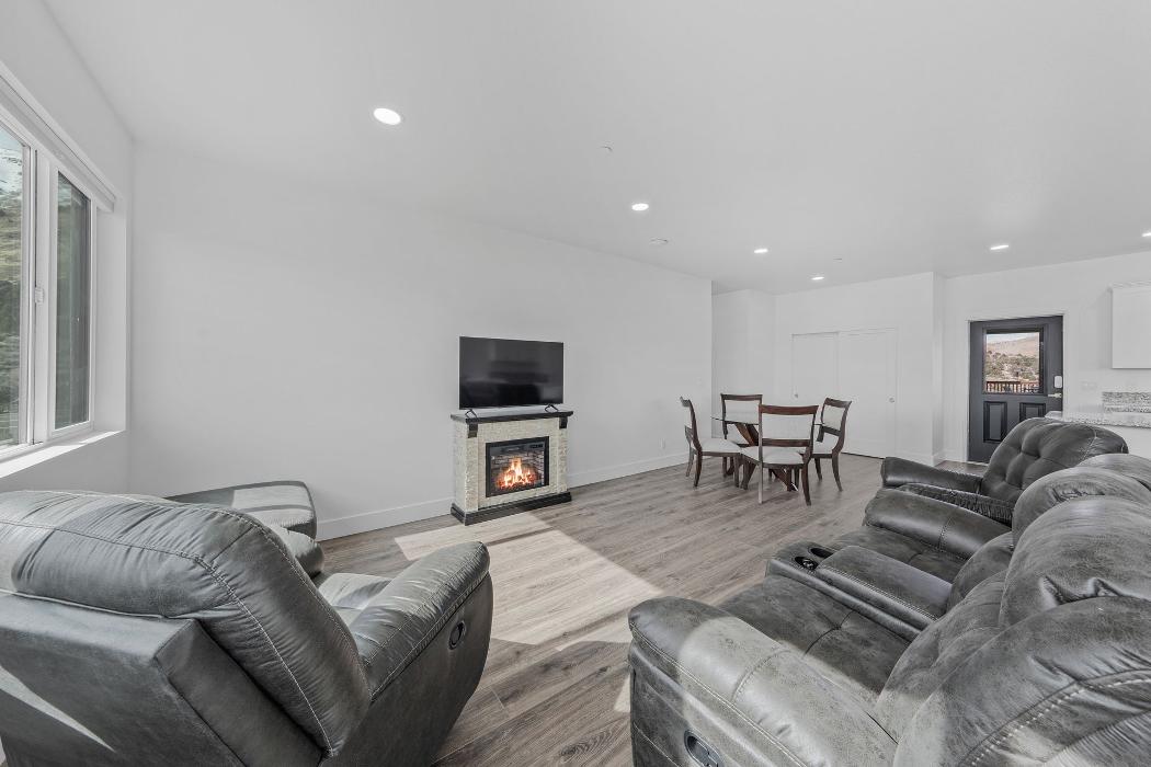 The Retreat at Topaz Lake Image