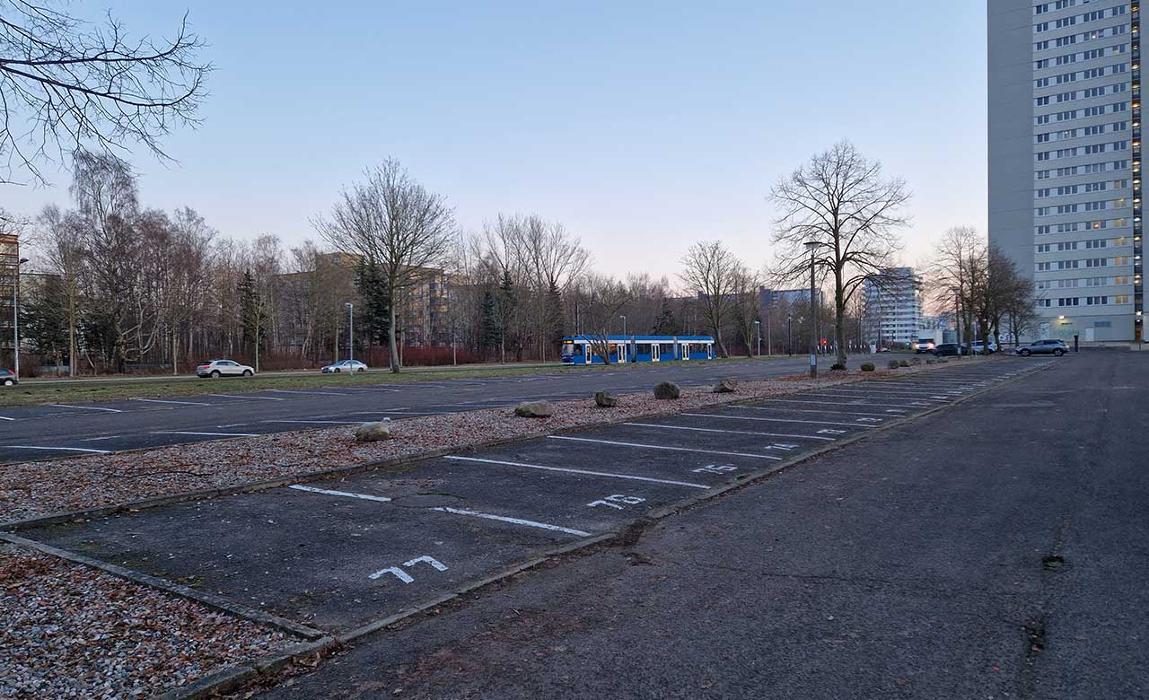 CONTIPARK Parkplatz Everstower, Bertolt-Brecht-Straße in Rostock