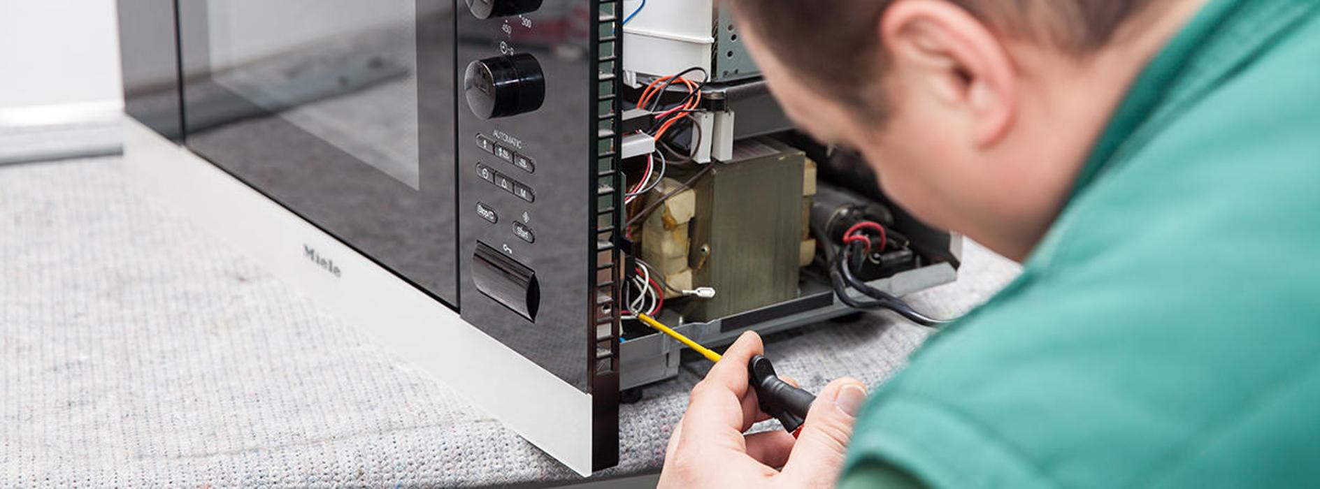 EURONICS DEECKE, Blumlage in Celle