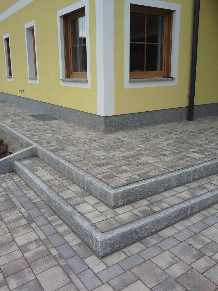 Creativ-Pflasterung KG, Am Wetterkreuz in Berndorf