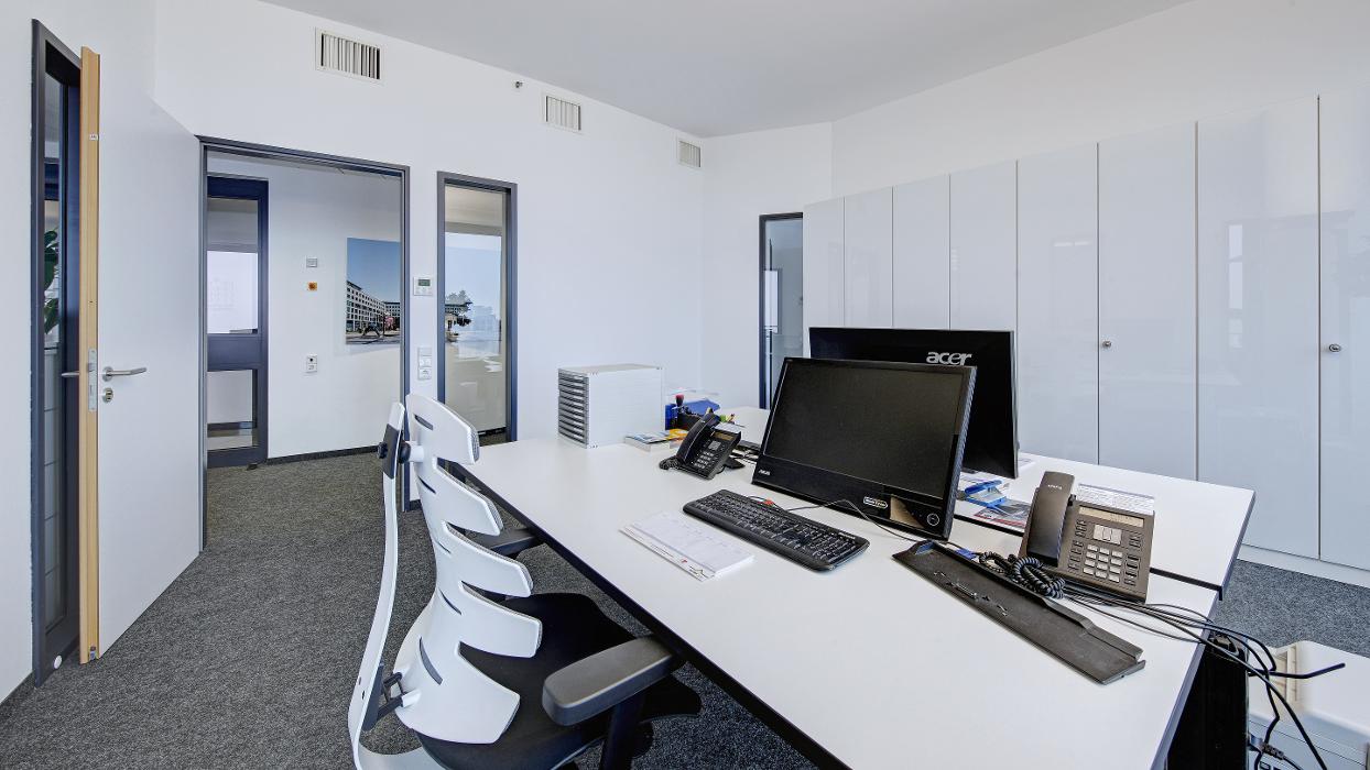 WARELOG Real Estate Stuttgart GmbH, Industriestraße in Stuttgart