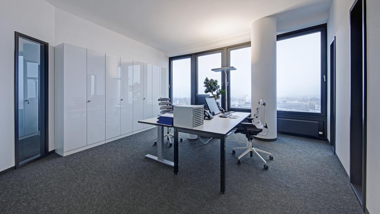 WARELOG Real Estate Stuttgart GmbH, Industriestraße in Stuttgart