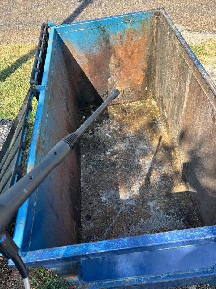 Samz Binz Cleaning Image