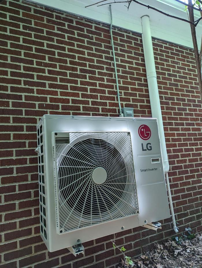 De Hart Plumbing Heating &amp; Cooling Logo