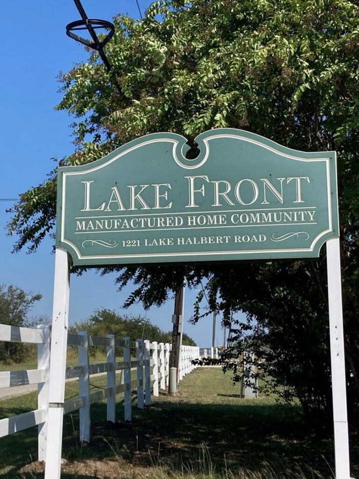 Lakefront Village Mobile Home & RV Community - Corsicana, TX