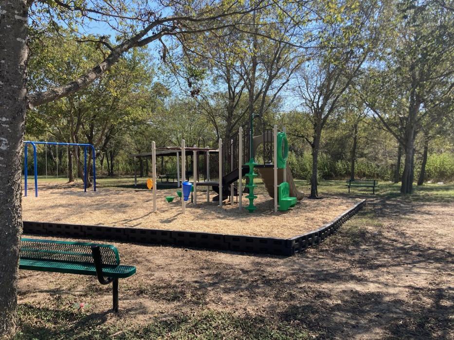 Lakefront Village Mobile Home & RV Community - Corsicana, TX