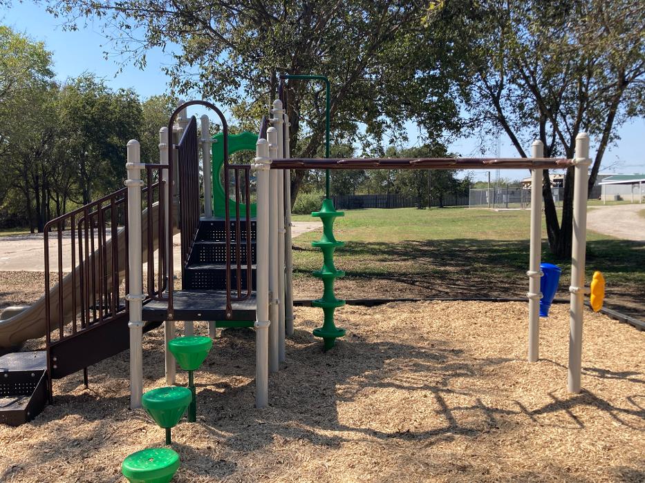 Lakefront Village Mobile Home & RV Community - Corsicana, TX