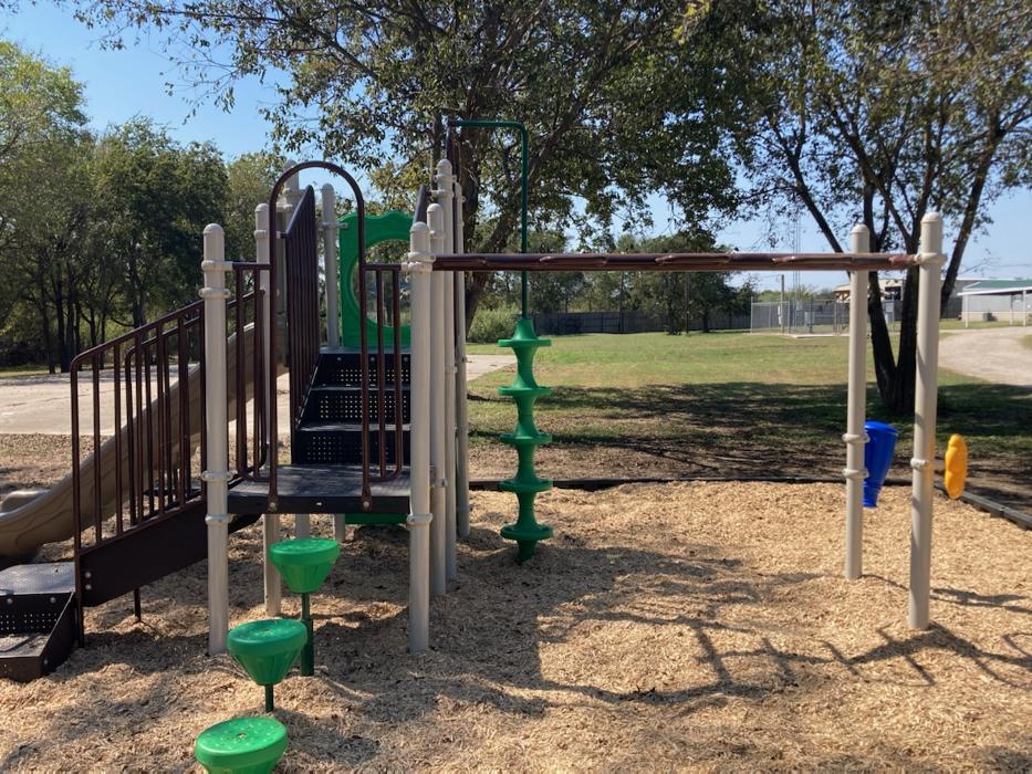 Lakefront Village Mobile Home & RV Community - Corsicana, TX