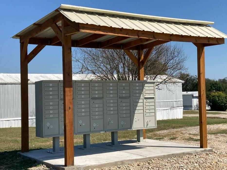 Lakefront Village Mobile Home & RV Community - Corsicana, TX