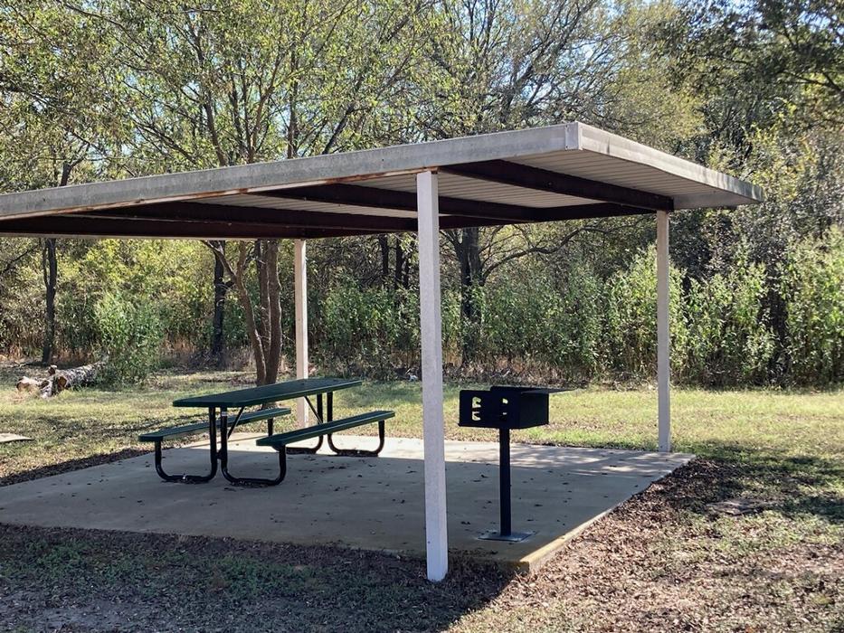 Lakefront Village Mobile Home & RV Community - Corsicana, TX