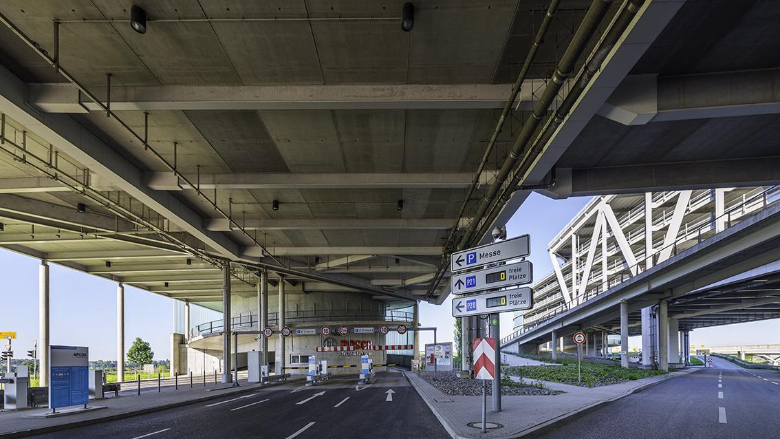 Tiefgarage Hotel Mövenpick Messe & Congress APCOA, Flughafenstraße in Stuttgart