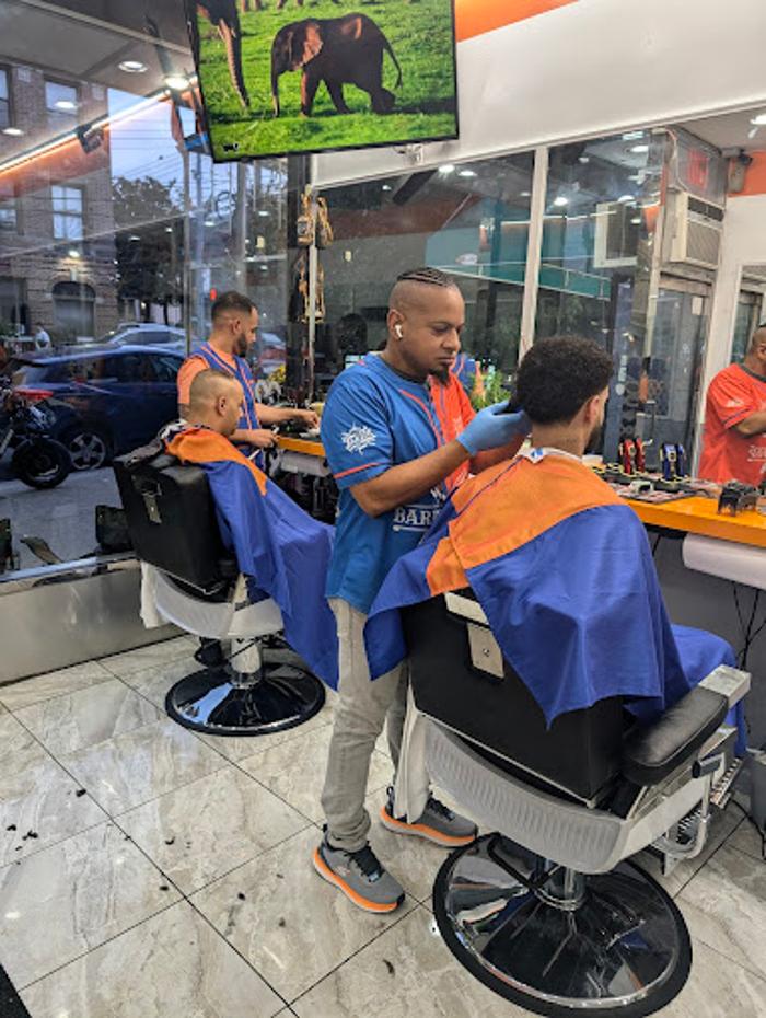 Ramon's Style Barbershop Image