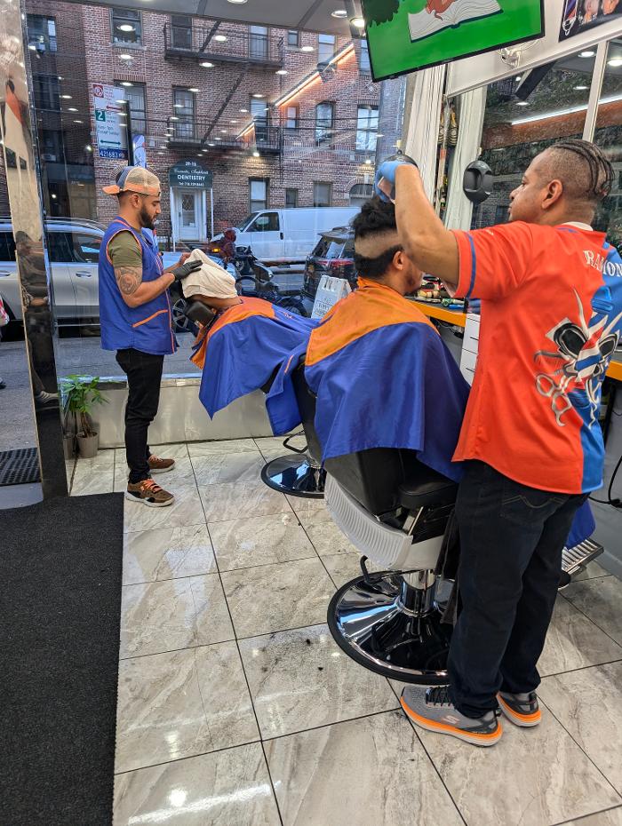 Ramon's Style Barbershop Image