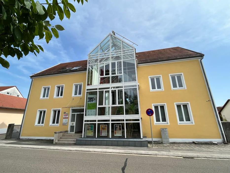 ERGO Versicherung Christian Heumüller, Clara-Schuhmann-Straße in Regensburg