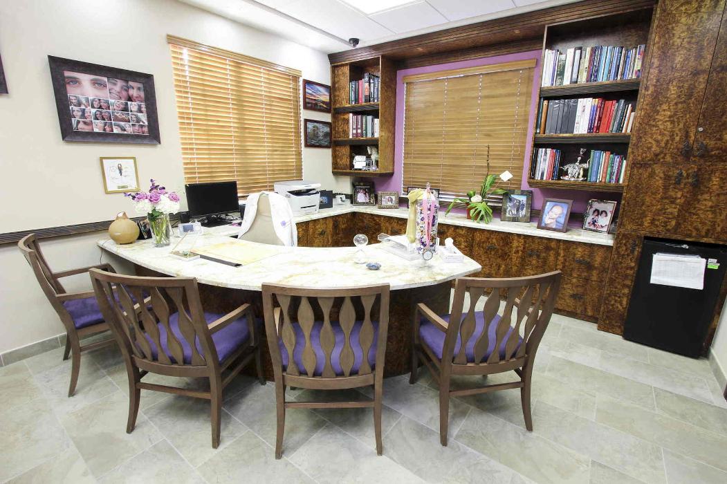 Dr. Longwill Skin Care Image