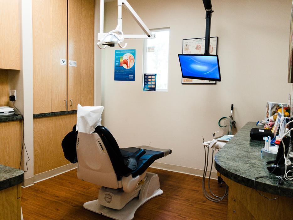 Legacy Dental Pasadena - Cosmetic & Implant Dentistry Image