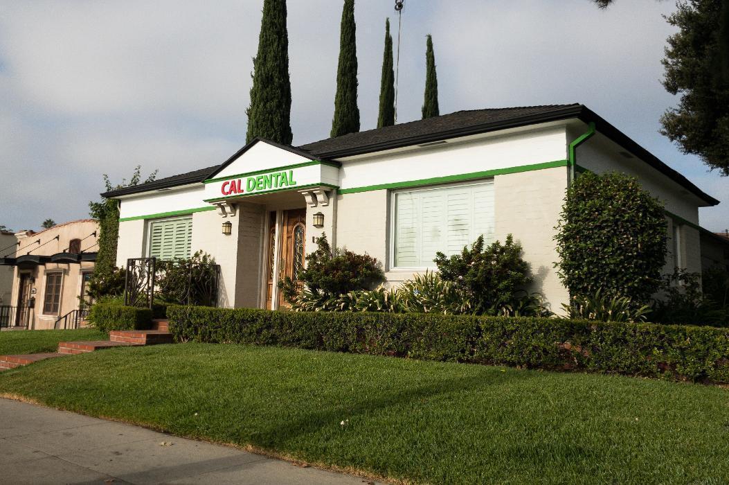 Legacy Dental Pasadena - Cosmetic &amp; Implant Dentistry Logo