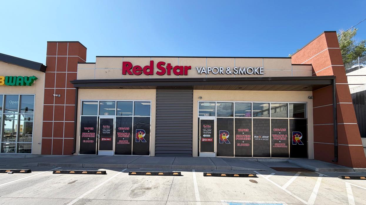 Red Star Vapor & Smoke