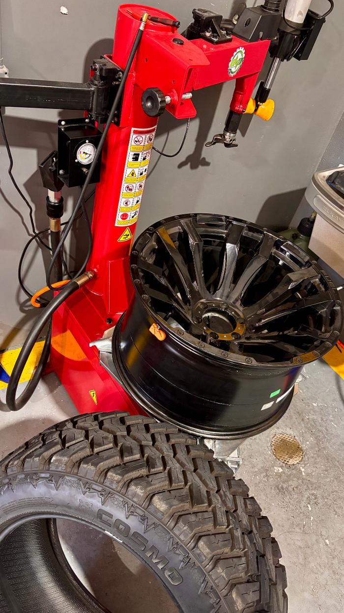 K&G AUTOMOTIVE Image