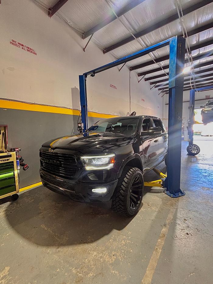 K&G AUTOMOTIVE Image