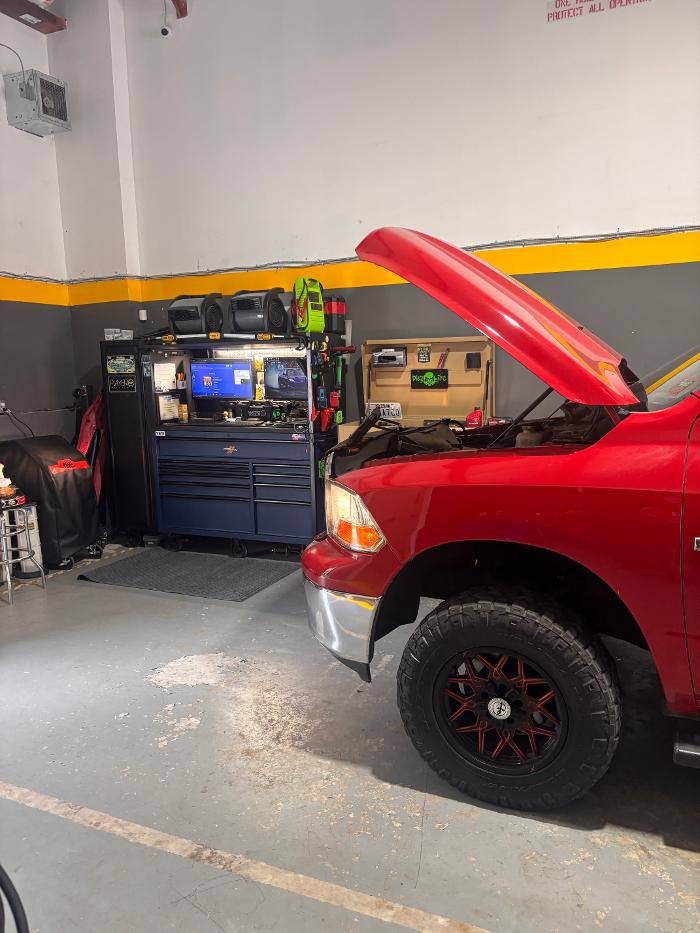 K&G AUTOMOTIVE Image