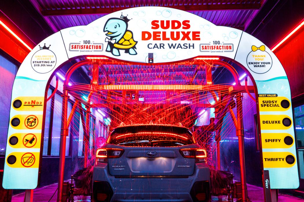 Suds Deluxe Car Wash Image