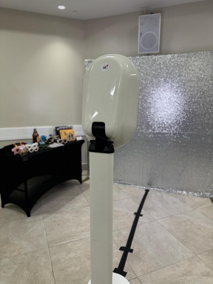 Miami Photo Booth Rentals | MiamiFlicks - Miami, FL