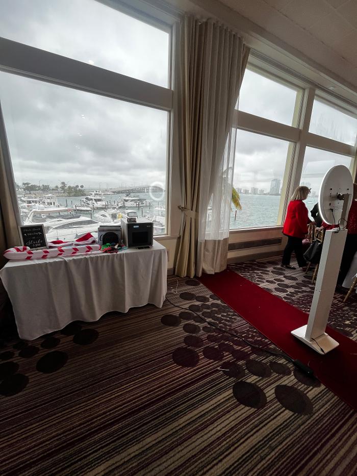 Miami Photo Booth Rentals | MiamiFlicks - Miami, FL