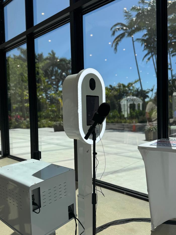 Miami Photo Booth Rentals | MiamiFlicks - Miami, FL