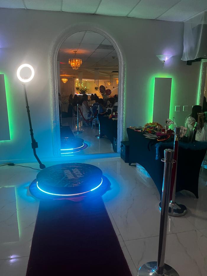 Miami Photo Booth Rentals | MiamiFlicks - Miami, FL
