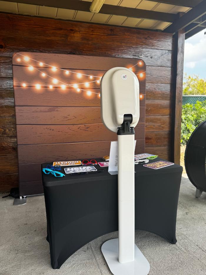Miami Photo Booth Rentals | MiamiFlicks - Miami, FL