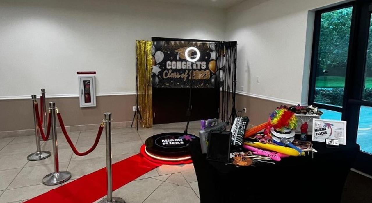 Miami Photo Booth Rentals | MiamiFlicks - Miami, FL