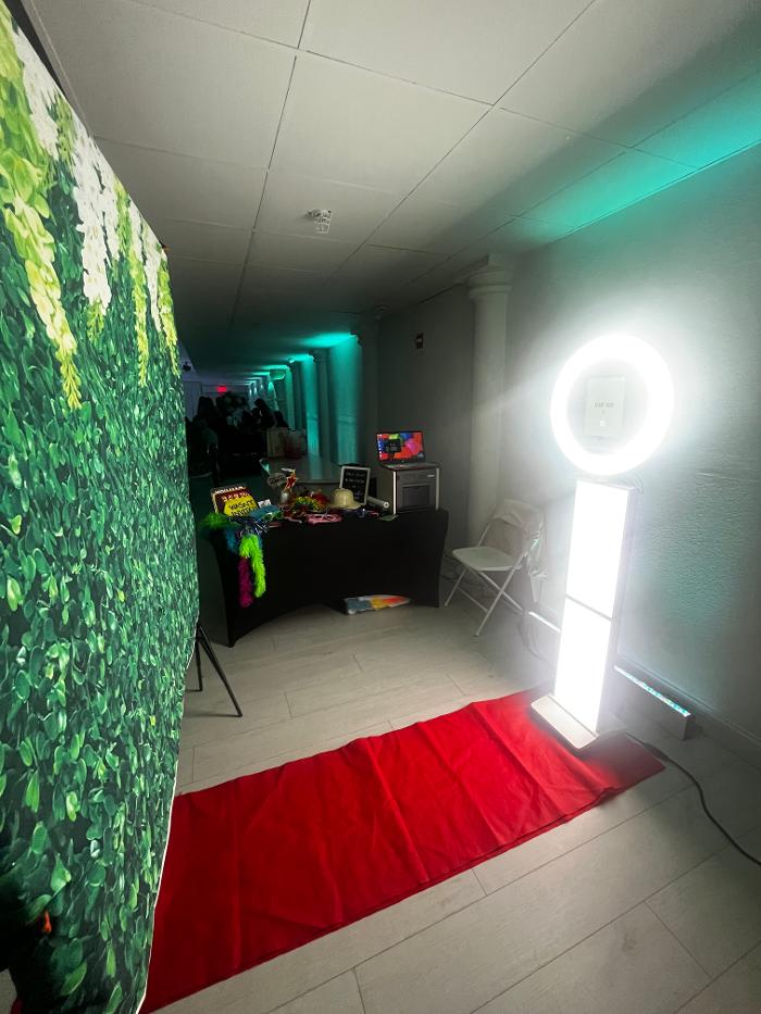 Miami Photo Booth Rentals | MiamiFlicks - Miami, FL