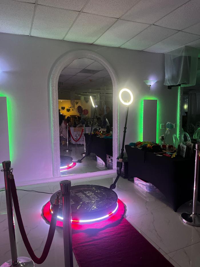 Miami Photo Booth Rentals | MiamiFlicks - Miami, FL
