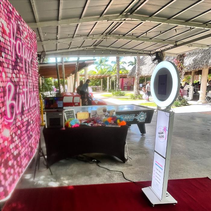 Miami Photo Booth Rentals | MiamiFlicks - Miami, FL