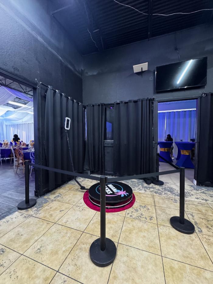 Miami Photo Booth Rentals | MiamiFlicks - Miami, FL