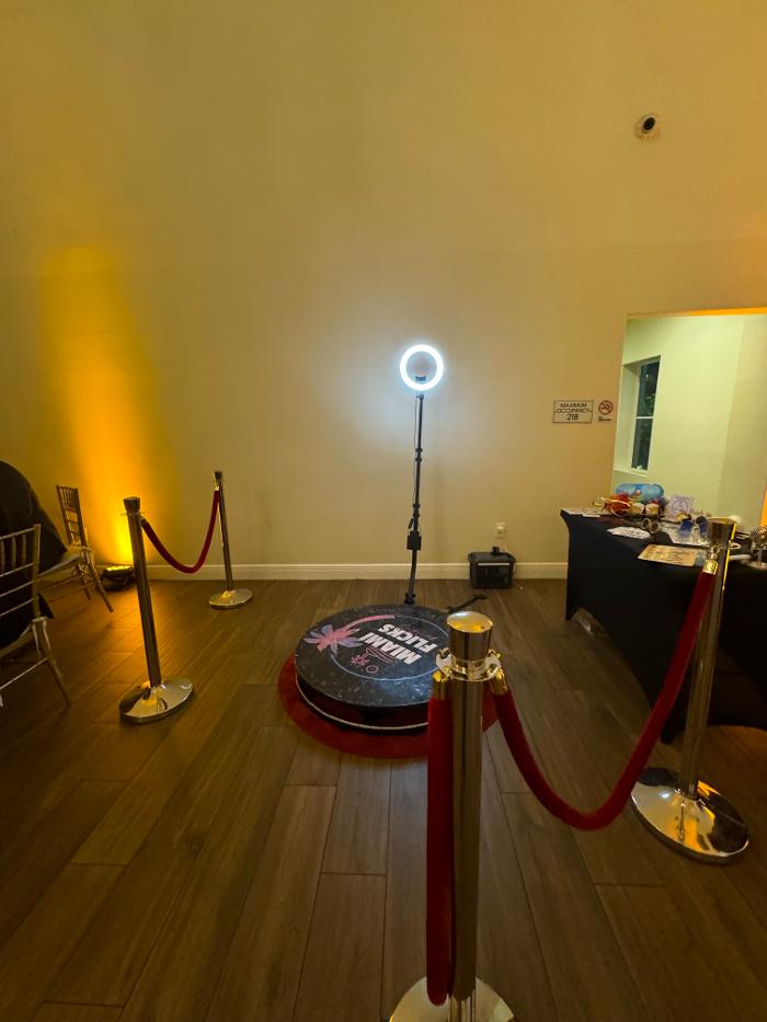 Miami Photo Booth Rentals | MiamiFlicks - Miami, FL