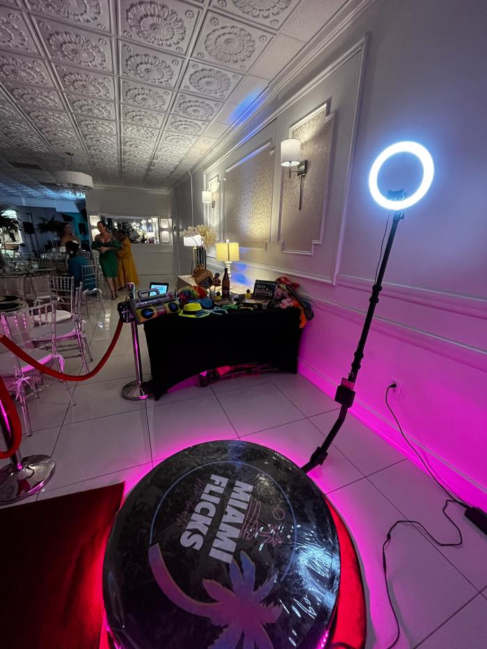Miami Photo Booth Rentals | MiamiFlicks - Miami, FL