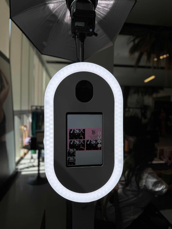 Miami Photo Booth Rentals | MiamiFlicks - Miami, FL